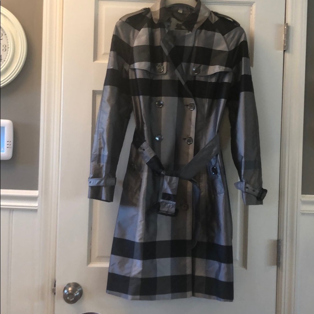 Burberry Rain Coat - Gray & Black Plaid never worn